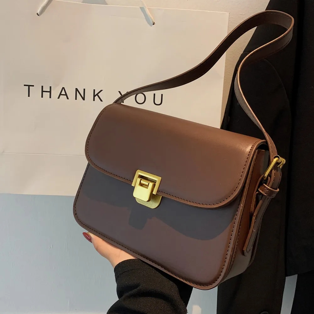 Interior Design News - 高級デザイナーの新しい女性の PU レザーショルダーバッグトレンドブランド小さなスクエアバッグハンドバッグファッションメッセンジャーバッグ脇の下バッグ